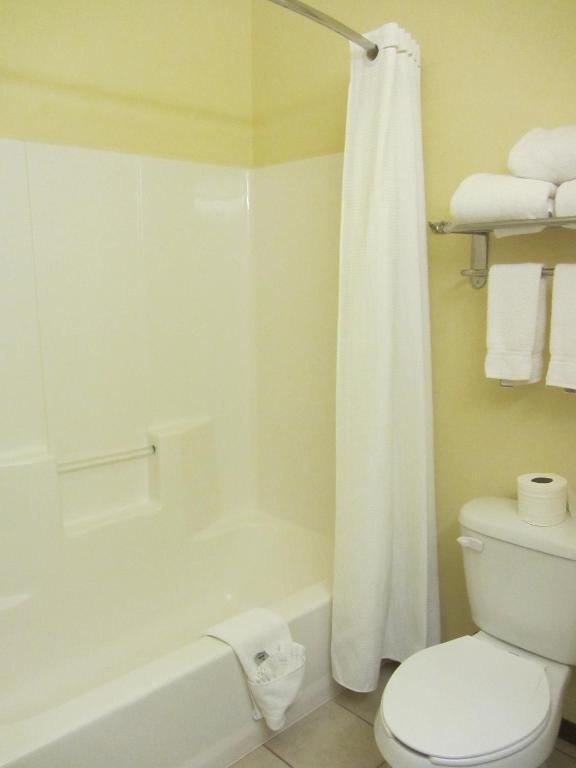 Reddy Hotel Plainview Room photo
